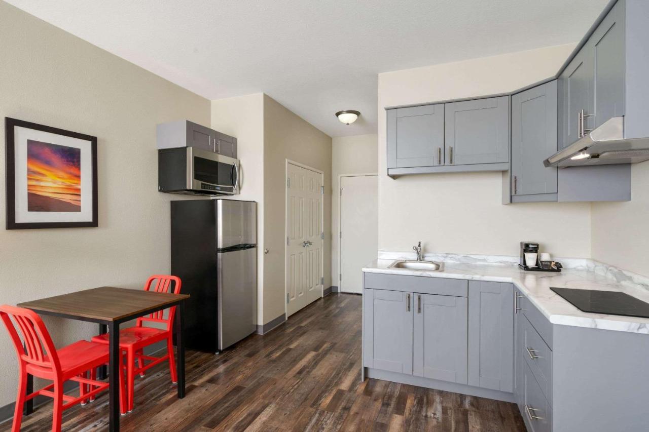 Bakken Airport Xwa Hotel & Studios Williston Esterno foto