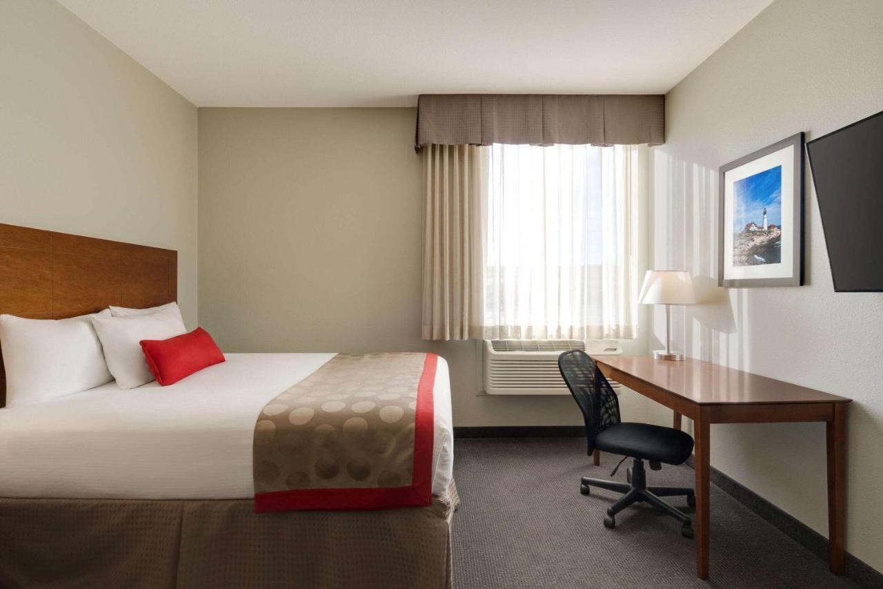 Bakken Airport Xwa Hotel & Studios Williston Esterno foto