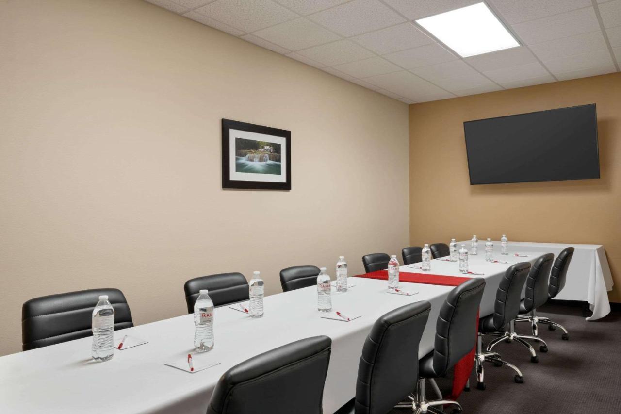 Bakken Airport Xwa Hotel & Studios Williston Esterno foto