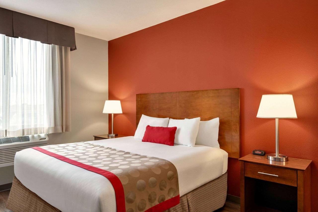 Bakken Airport Xwa Hotel & Studios Williston Esterno foto